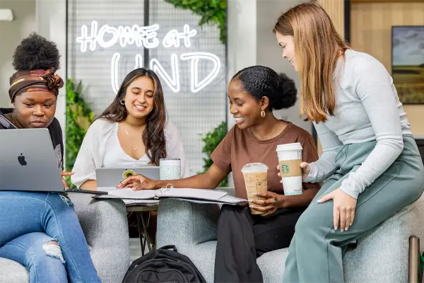 UND Students Studying