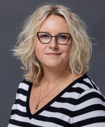 Amanda Nagy headshot