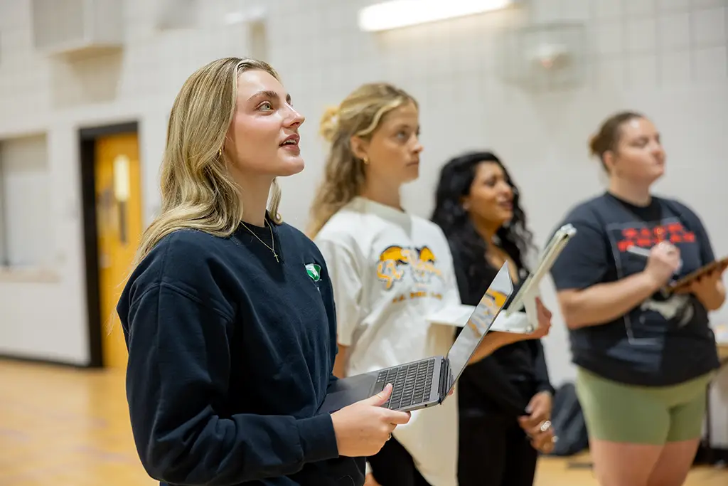 renee volunteering with special olympics