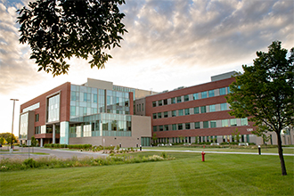 und school of medicine and health sciences