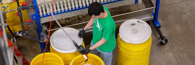 petroleum engineering student in lab