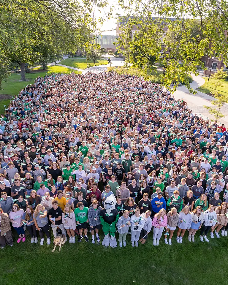 2025 freshman class photo in the center of UND campus