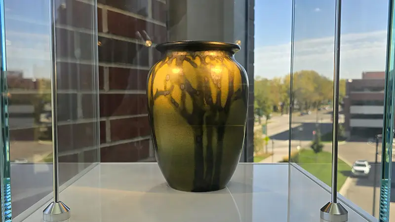 Laura Huckfield vase Laura Huckfield vase